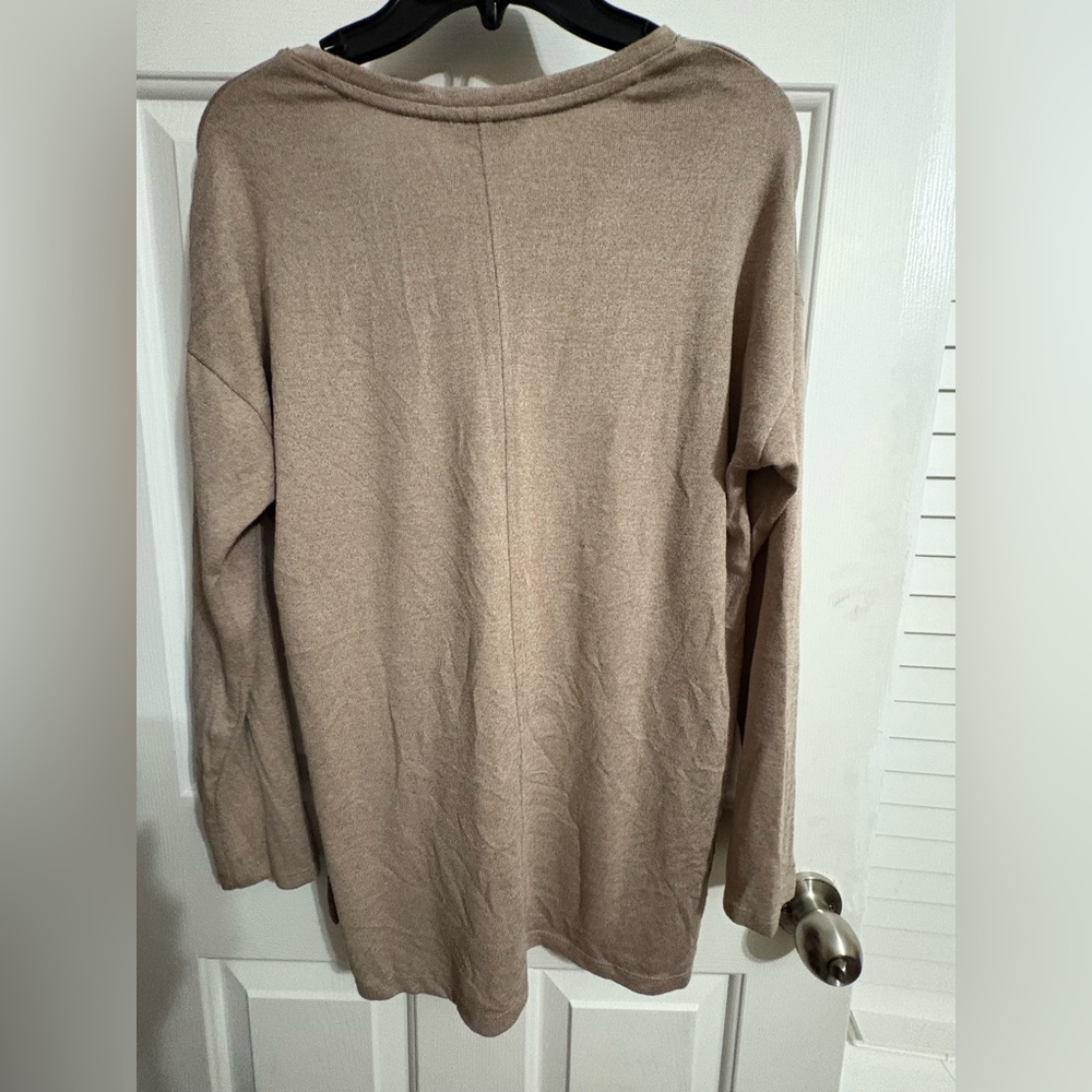 Banana Republic Beige Knit Top, Size S - Picture 5 of 5